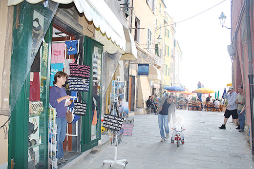 CRISTIANA ABBIGLIAMENTO VERNAZZA